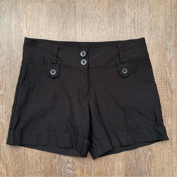 Ponny Tail Shorts Size Large - Picture 1 of 7